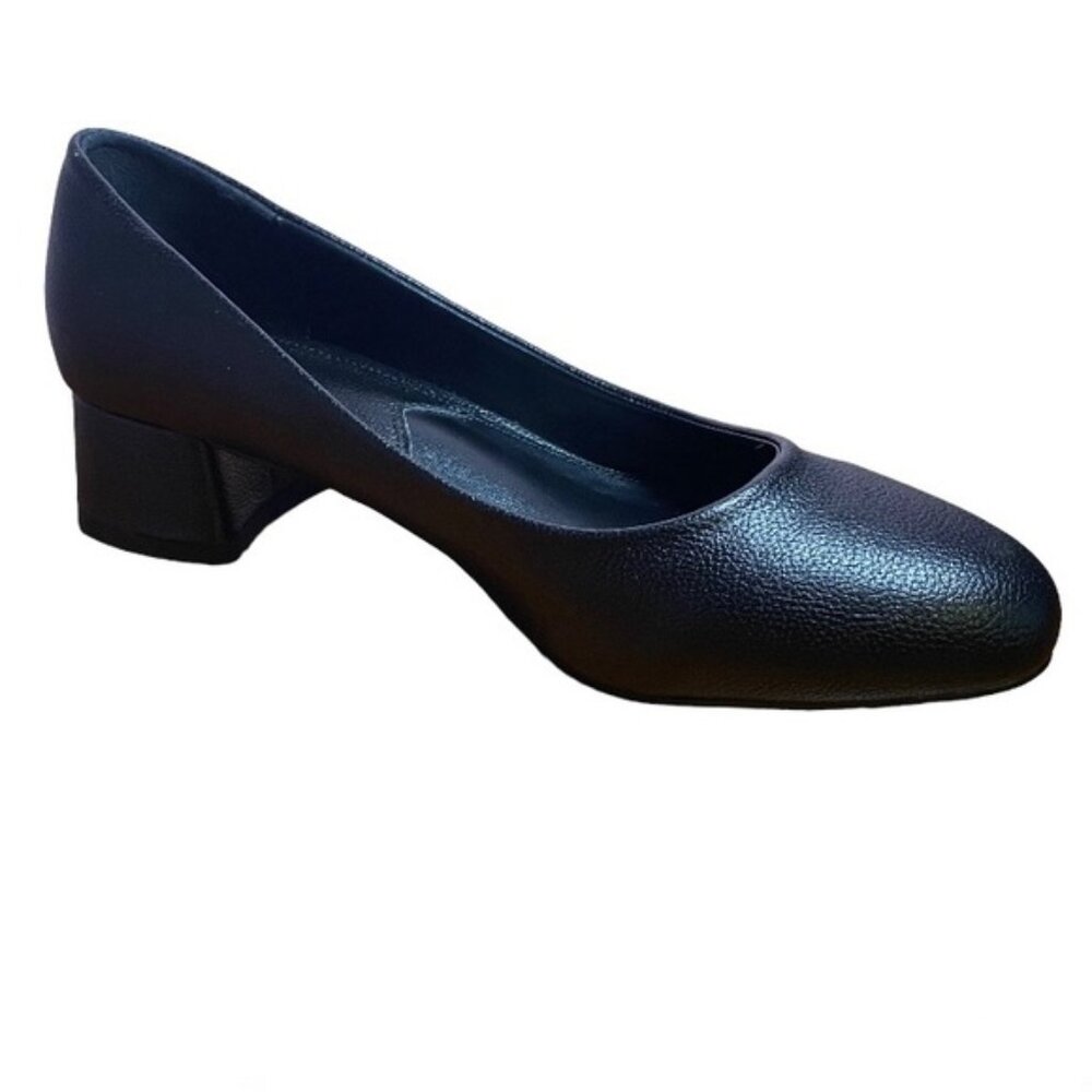 Halston Black Heels Almond Toe Block Heel Style Dejavu Pumps Women’s Size 7.5